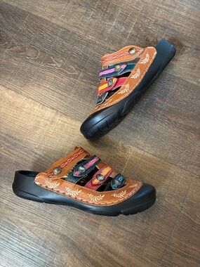 Elite by Corky’s Heidi Camel Tan Slip On Mules 38